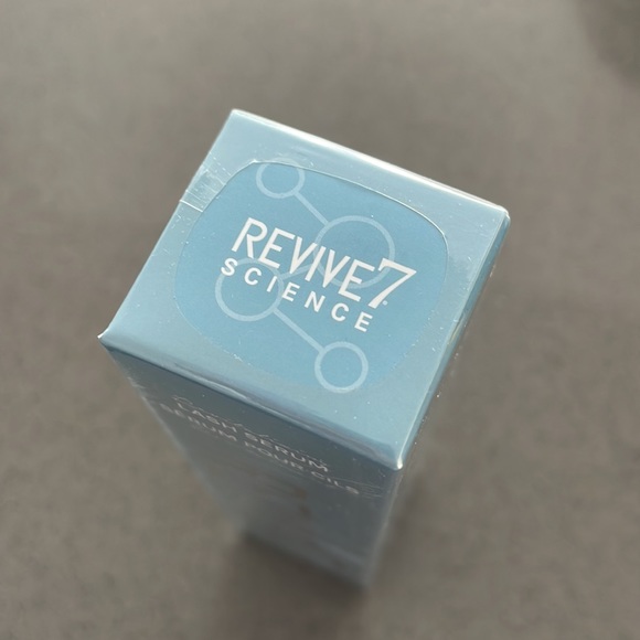 ✨SOLD✨ BNIB Revive 7 Lash Serum - Picture 4 of 4